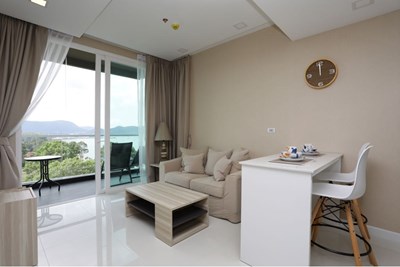 1-Bed Beachfront Condo for Sale, Del Mare Bang Saray Pattaya - Condominium - Bang Saray - 