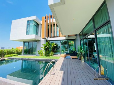 ขายบ้านหรู 3 ห้องนอน วิวสวยตั้งอยู่บนเนินเขา พัทยา - บ้าน - East Pattaya - 